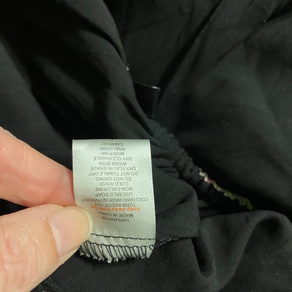 MINKPINK Black Lollie Floral Tie Back V-neck Mini - Picture 11 of 12